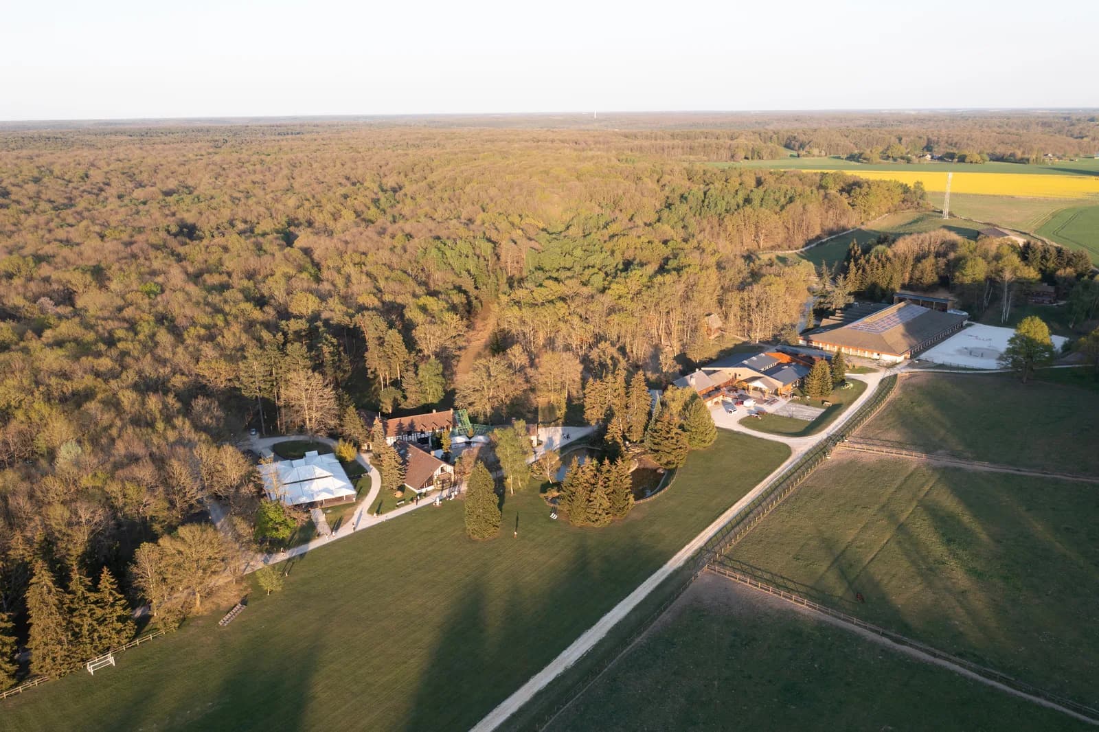 Vue du parc du Domaine de la Butte Ronde — Yvelines, 50 km de Paris