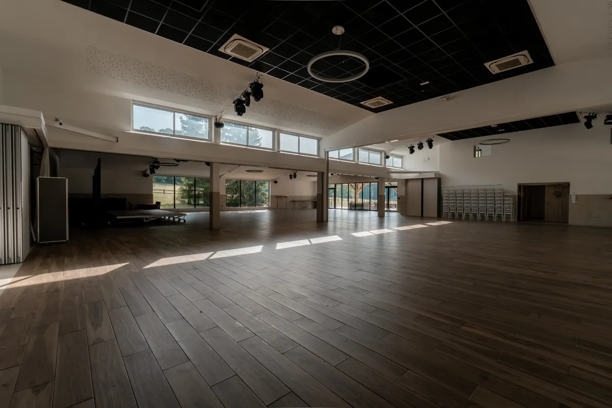 Salle Sequoia Vide