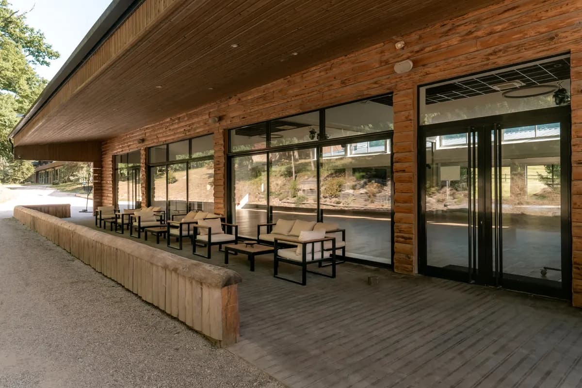 Terrasse de la Salle Sequoia