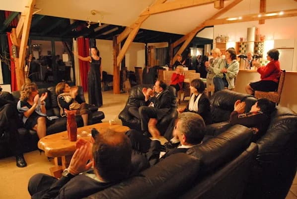 Salle de jeux du Lodge — billard, babyfoot, jeux d'arcade