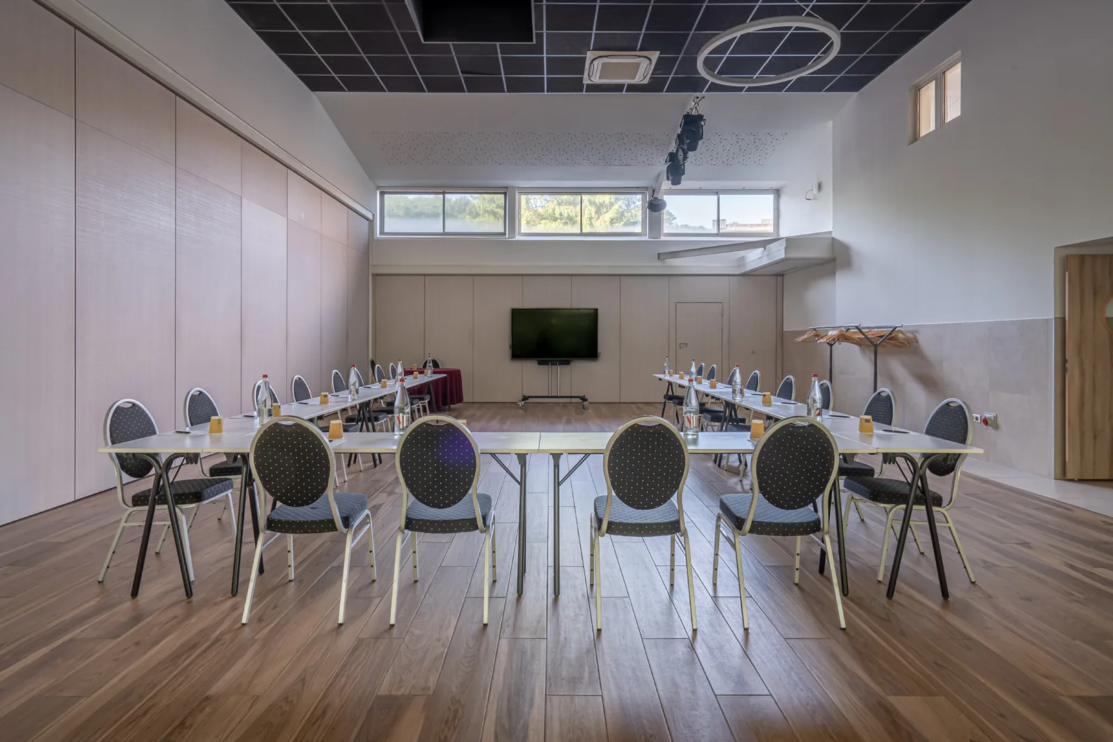 Salle Sequoia pour séminaire — Domaine de la Butte Ronde Yvelines